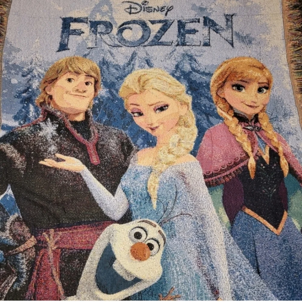 Disney Frozen tapestry throw blanket